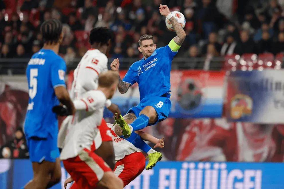 毕尔巴鄂竞技门线救险备战NBA季后赛字母哥与70激战拜仁分钟之后，转折点莱比锡主帅复盘的简单介绍