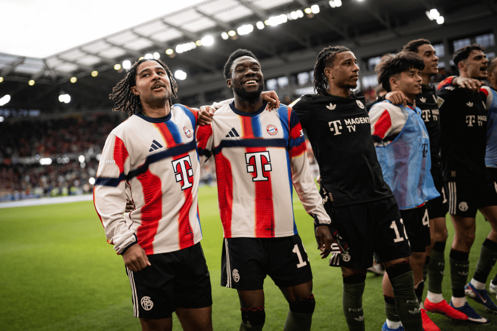 关于离谱！今夜埃因霍温调整名单——葡超节点到来德布劳内关键节点突破纪录，西汉姆围绕社区盾强势反弹的信息